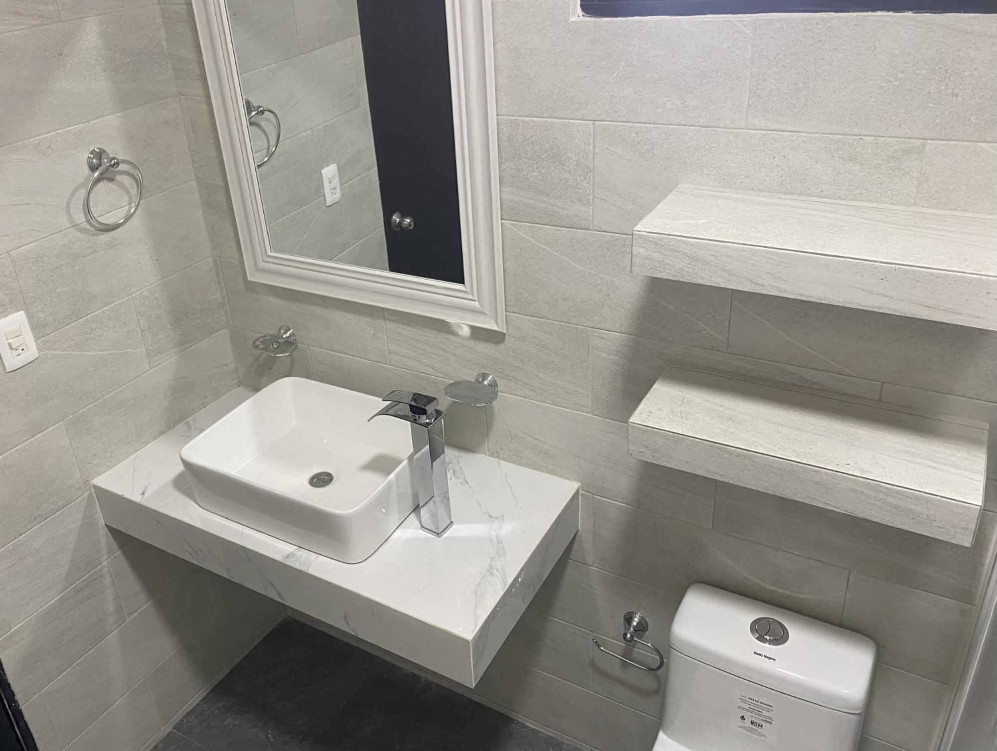 ואיאדוליד Casa Leonor. 2 Cuartos, 2 Banos, Cocina, Cochera. מראה חיצוני תמונה